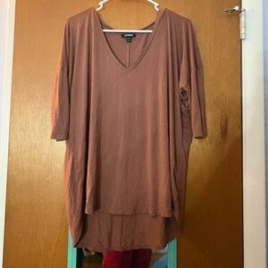 Express London 3/4 sleeve tee